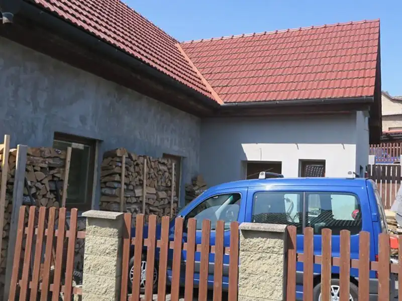 Dražba rodinného domu 99 m², pozemek 194 m², Kelč – náhled fotky 1