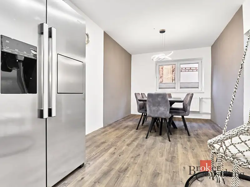 Prodej rodinného domu 190 m², pozemek 1100 m², Kraslice – náhled fotky 3