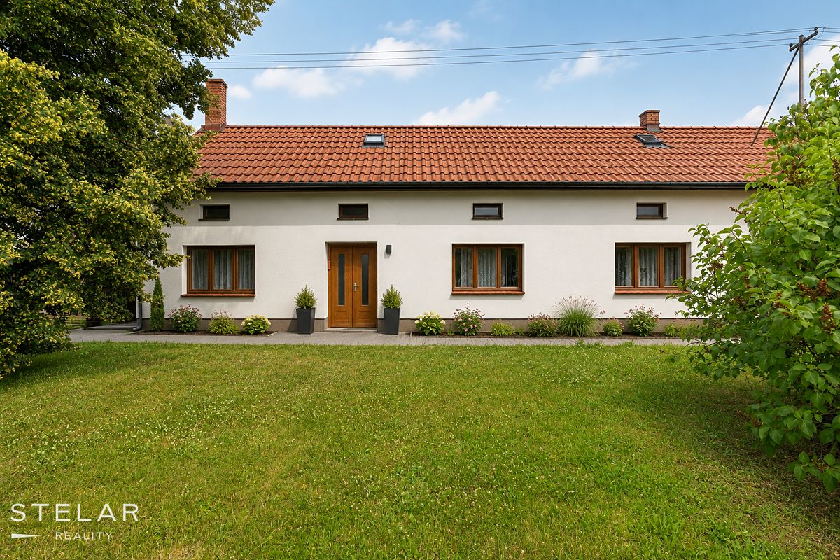 Prodej rodinného domu 323 m², pozemek 1542 m² – fotografie 2