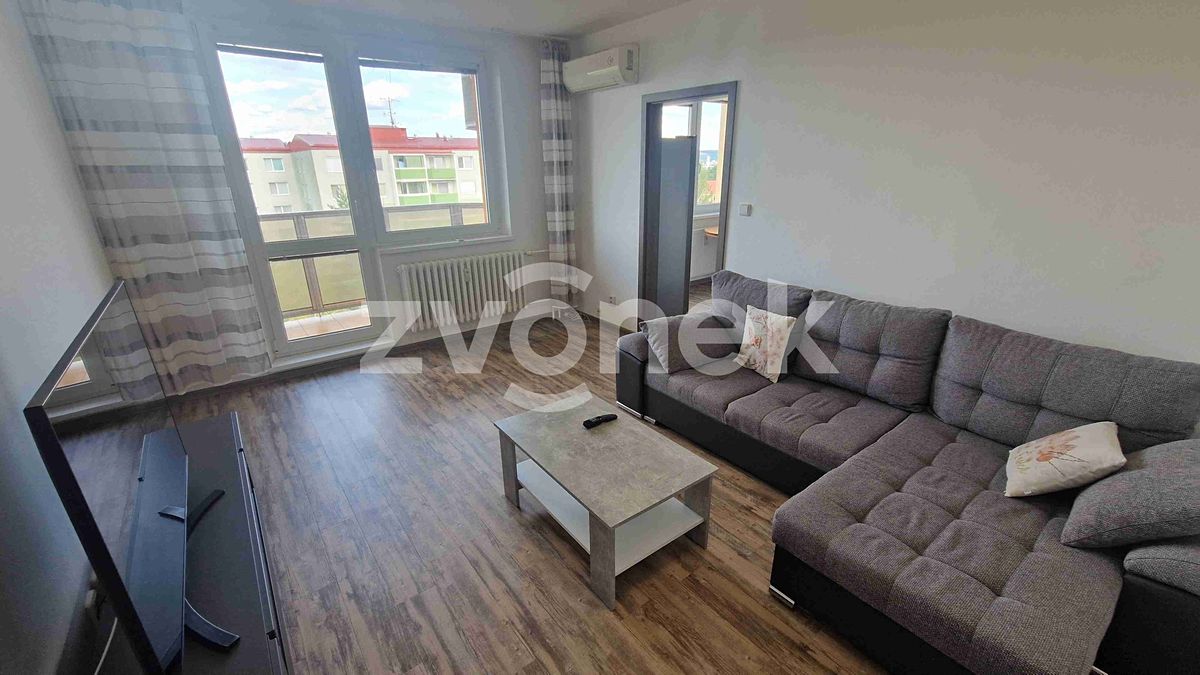 Pronájem bytu 3+1 62 m² – fotografie 3
