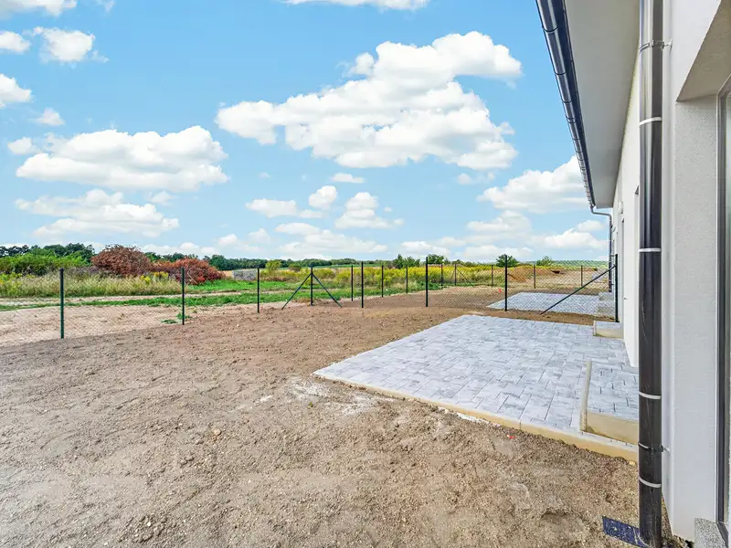 Prodej rodinného domu 123 m², pozemek 400 m², Zlatá – náhled fotky 3