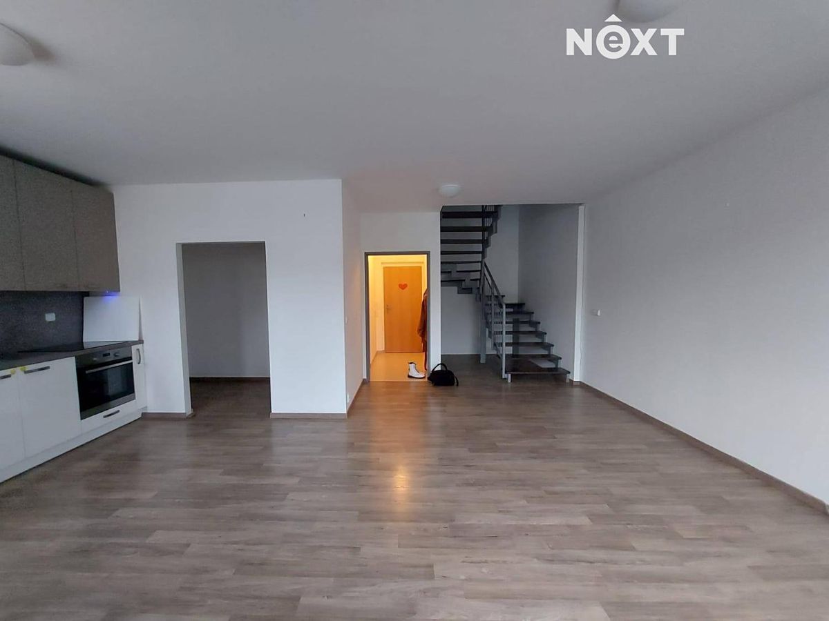 Pronájem bytu 4+kk 90 m² – fotografie 5