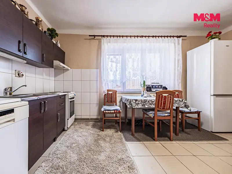 Prodej rodinného domu 105 m², pozemek 641 m², Chotětov – náhled fotky 2