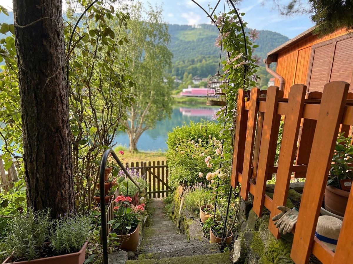 Prodej chaty 54 m², pozemek 72 m² – fotografie 2