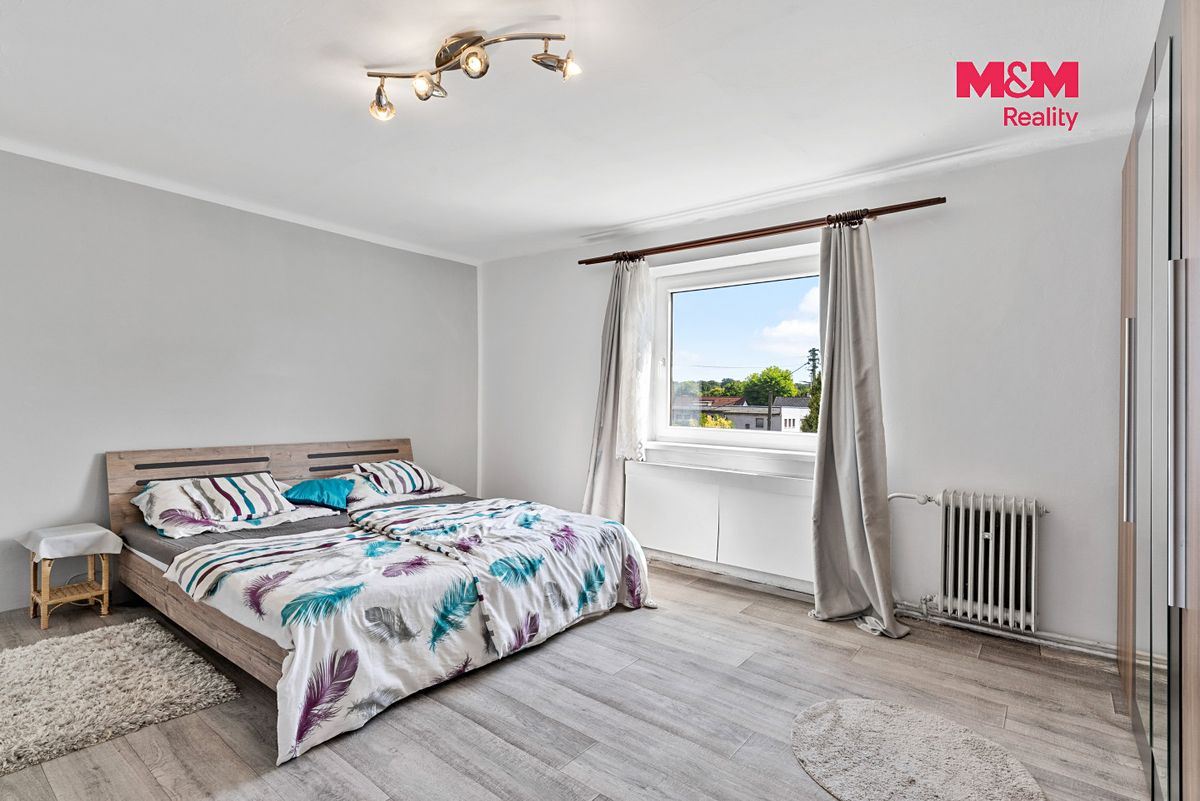 Prodej rodinného domu 180 m², pozemek 641 m² – fotografie 4
