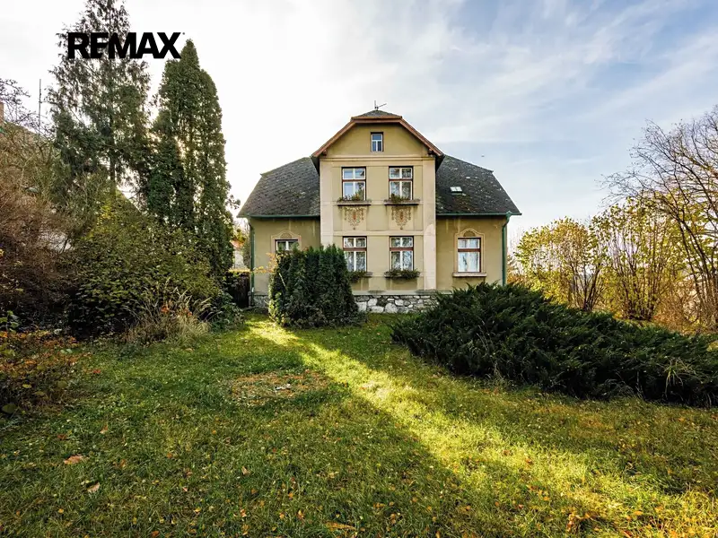 Prodej rodinného domu 216 m², pozemek 2246 m², Planá nad Lužnicí – náhled fotky 1