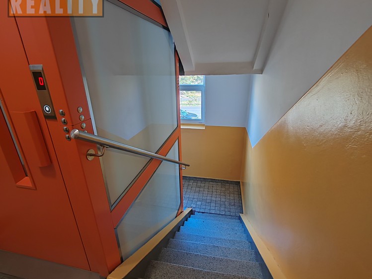 Pronájem bytu 2+1, 53 m² (6 z 28)