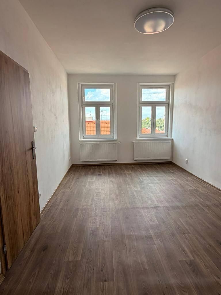 Pronájem bytu 2+kk 42 m² – fotografie 4