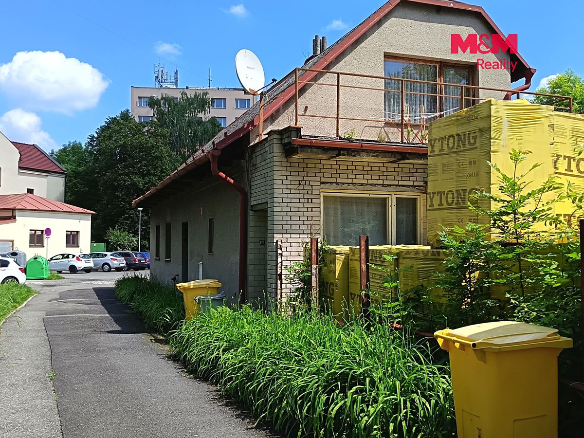 Prodej rodinného domu 140 m², pozemek 186 m² – fotografie 4