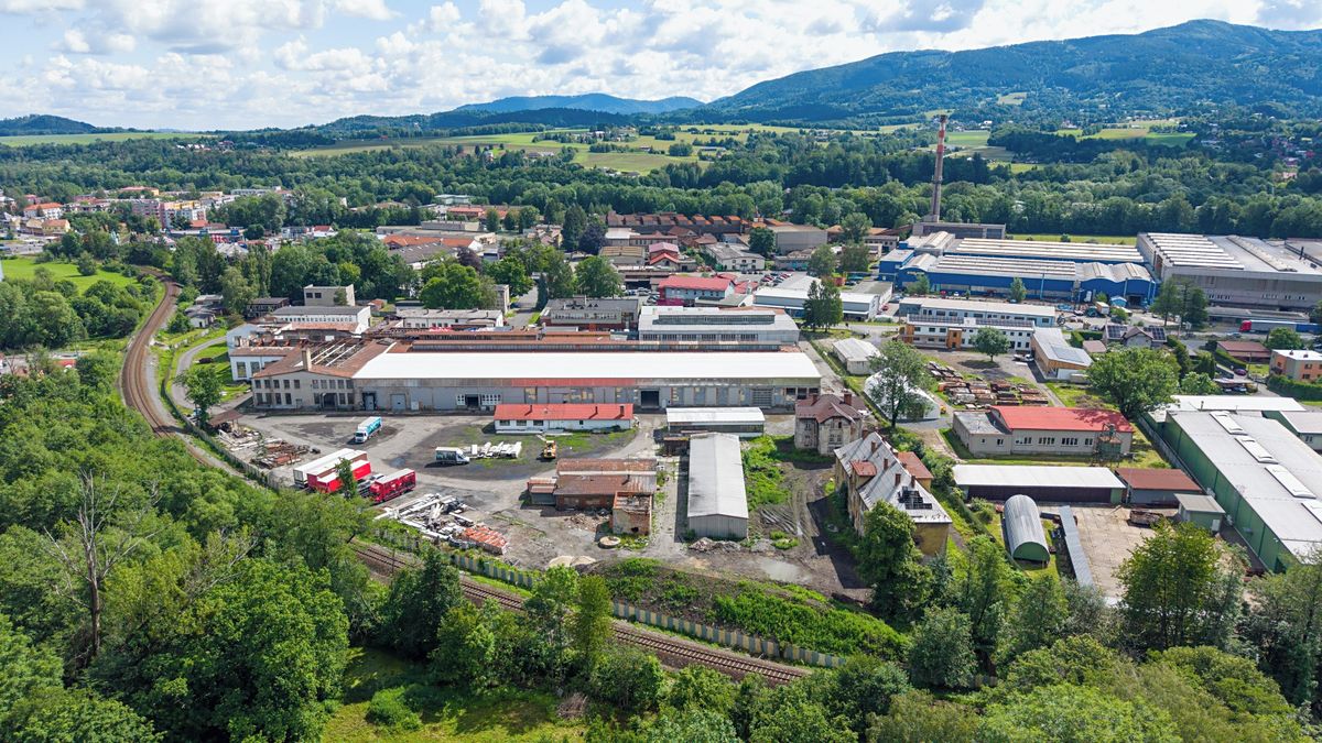 Prodej komerční nemovitosti 44500 m² – fotografie 5