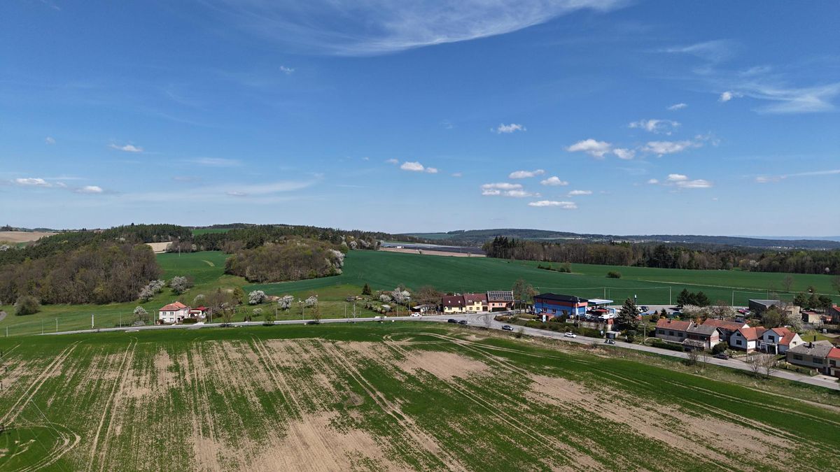 Prodej stavebního pozemku 3021 m²