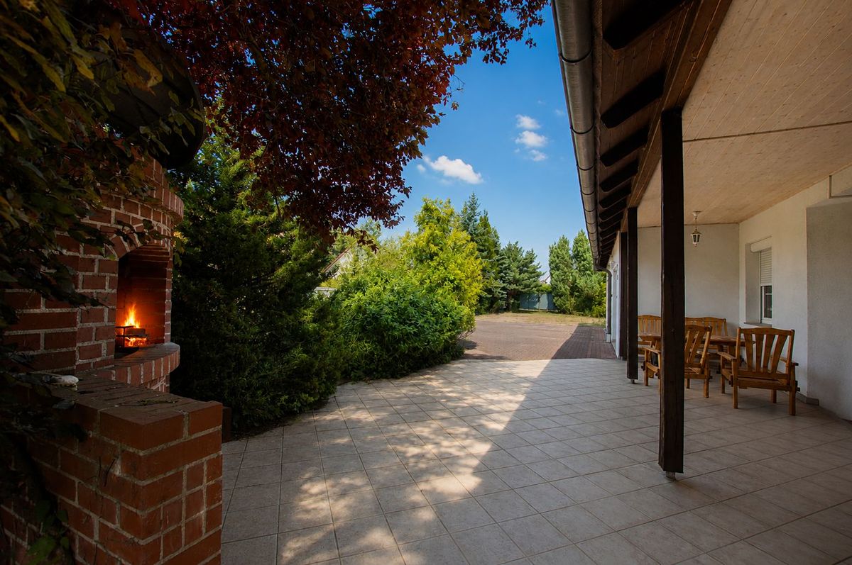 Prodej rodinného domu 216 m², pozemek 2523 m² – fotografie 4