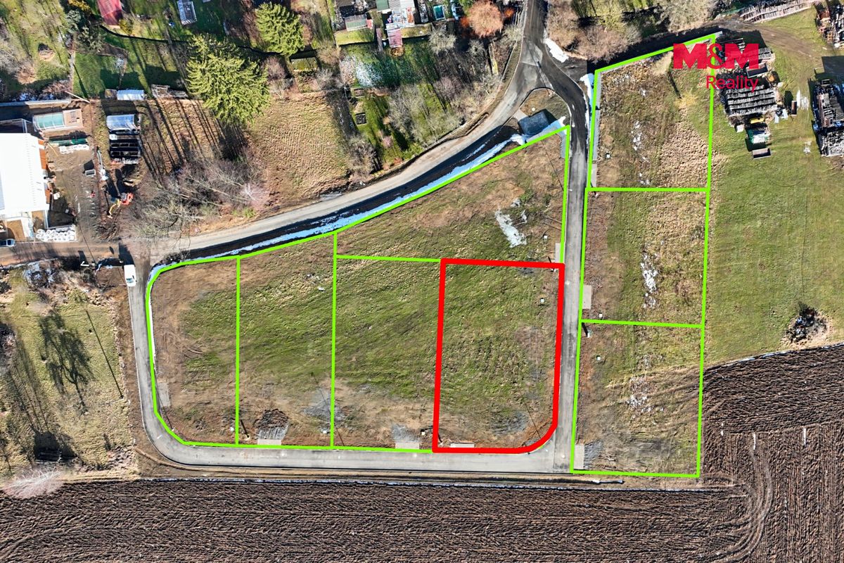 Prodej stavebního pozemku 850 m² – fotografie 2