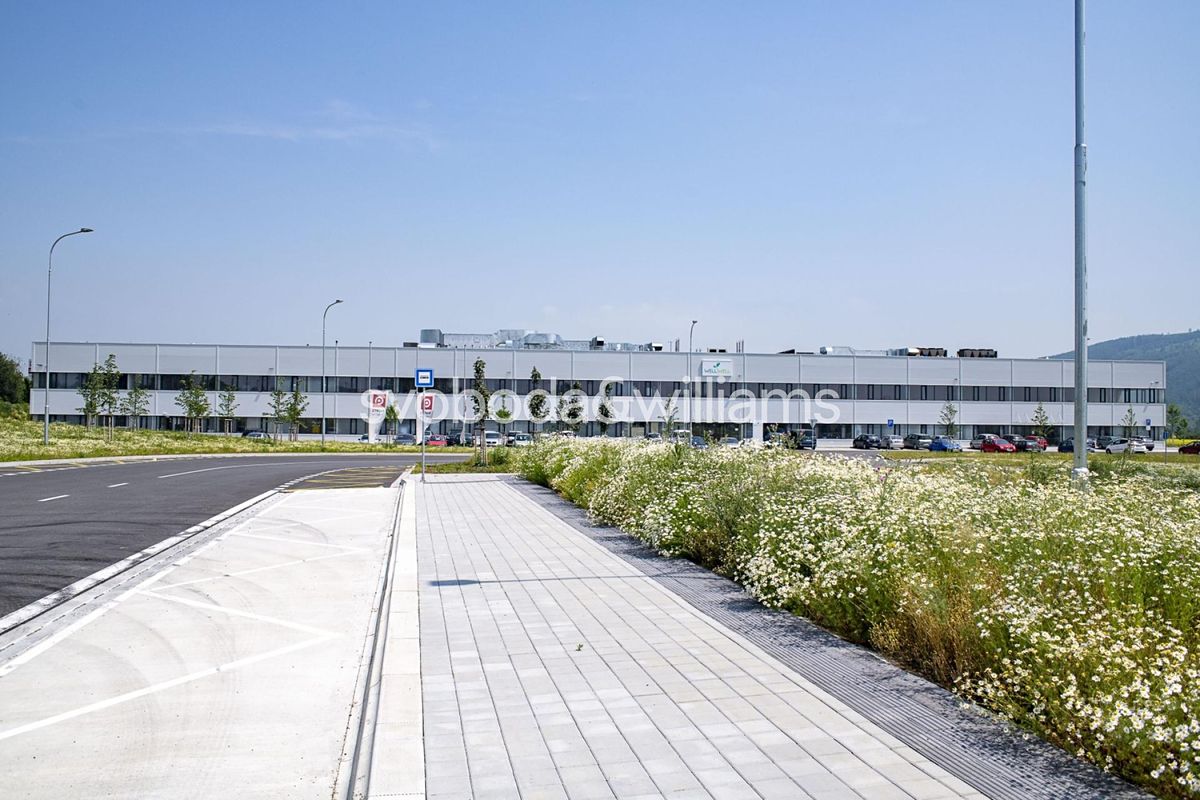 Pronájem skladového prostoru 1172 m² – fotografie 3