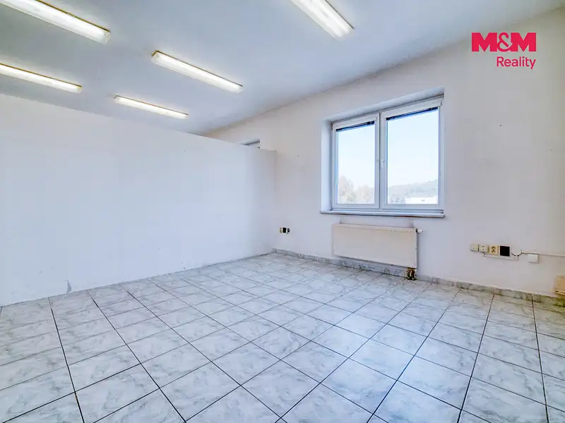 Pronájem kanceláře 80 m², Klatovy – náhled fotky 3