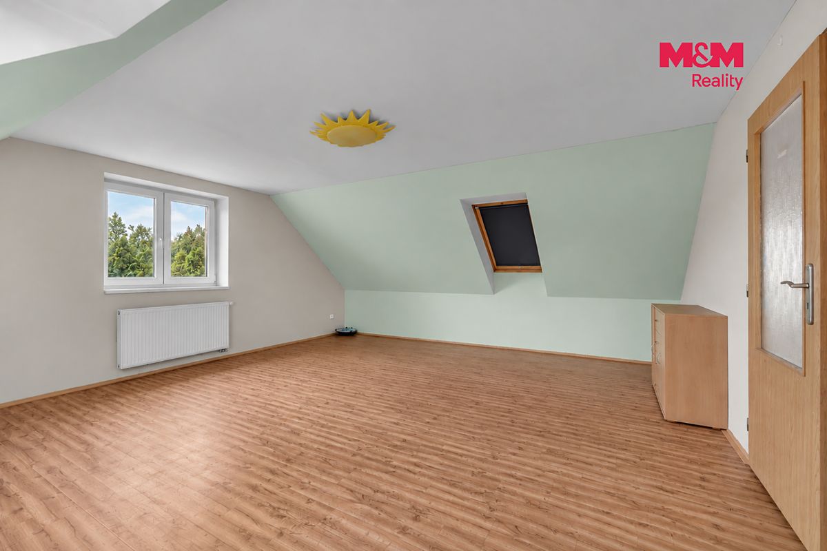 Prodej rodinného domu 201 m², pozemek 478 m² – fotografie 4