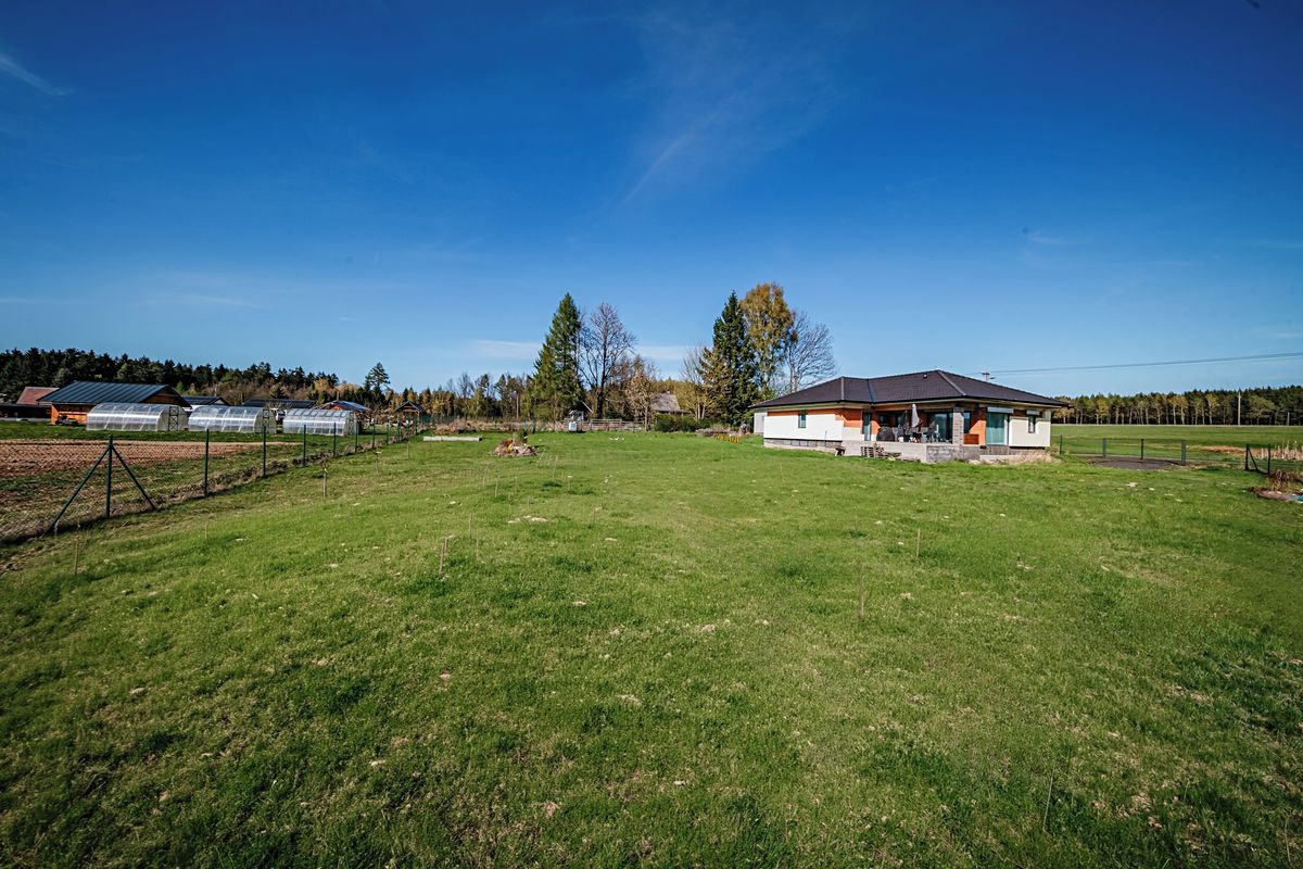 Prodej rodinného domu 135 m², pozemek 2769 m² – fotografie 4
