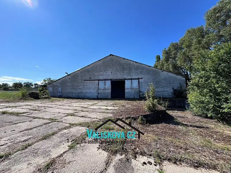 Prodej zemědělského objektu 25639 m², Uhřice – náhled fotky 3