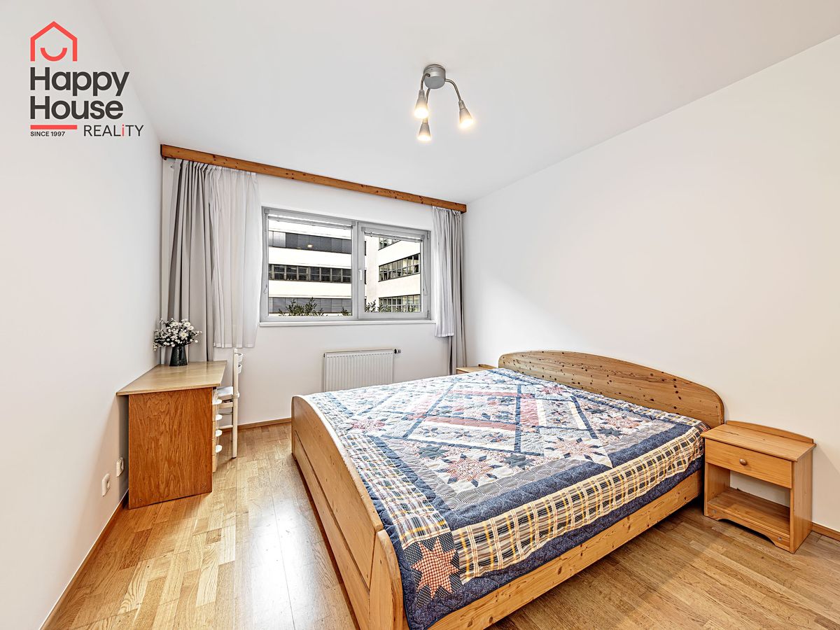 Pronájem bytu 3+kk 70 m² – fotografie 4