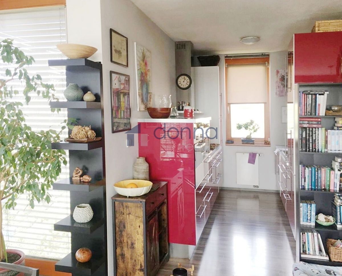 Pronájem bytu 2+kk 70 m²