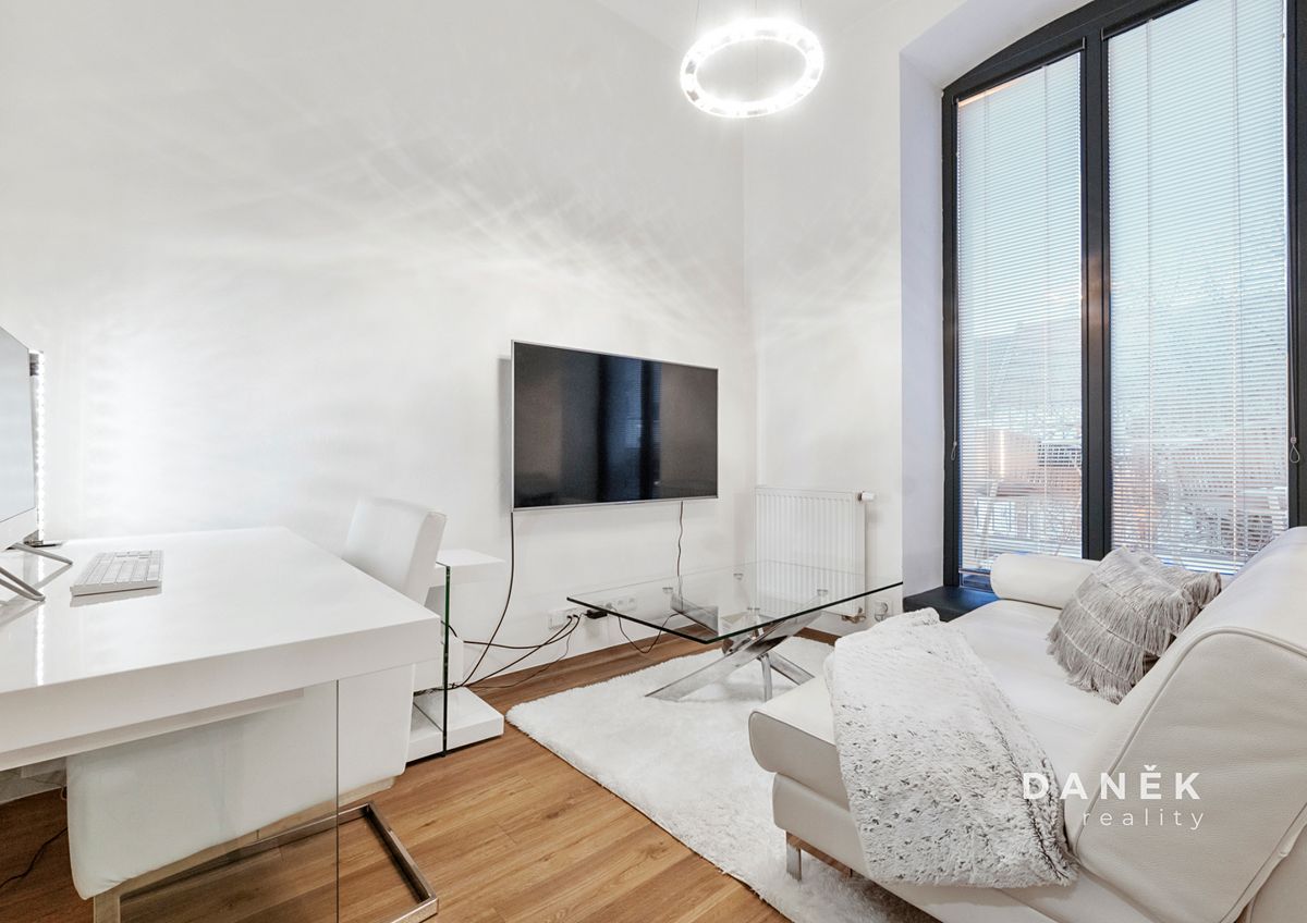 Pronájem bytu 2+kk 43 m² – fotografie 5