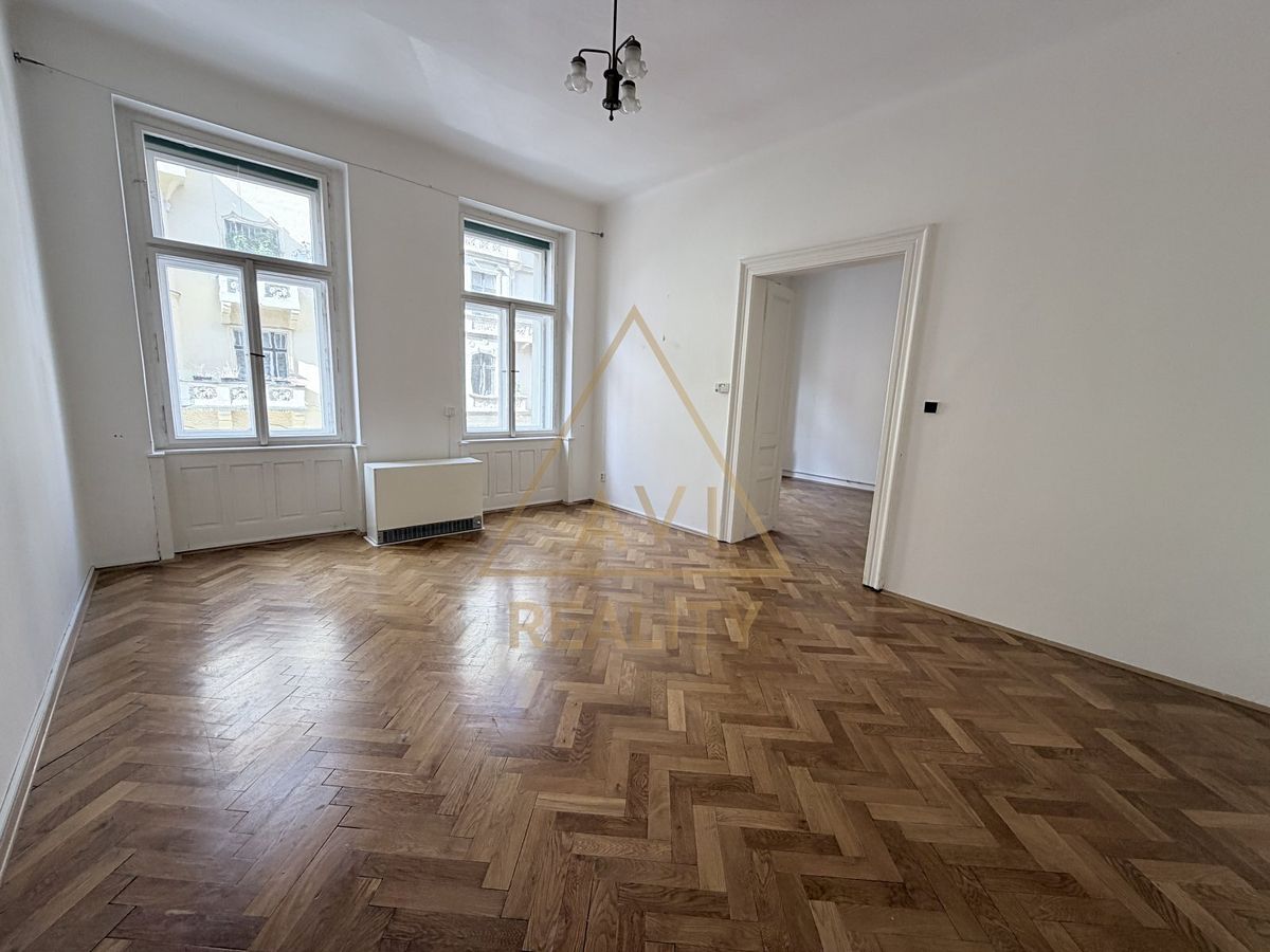 Pronájem bytu 4+kk 105 m²