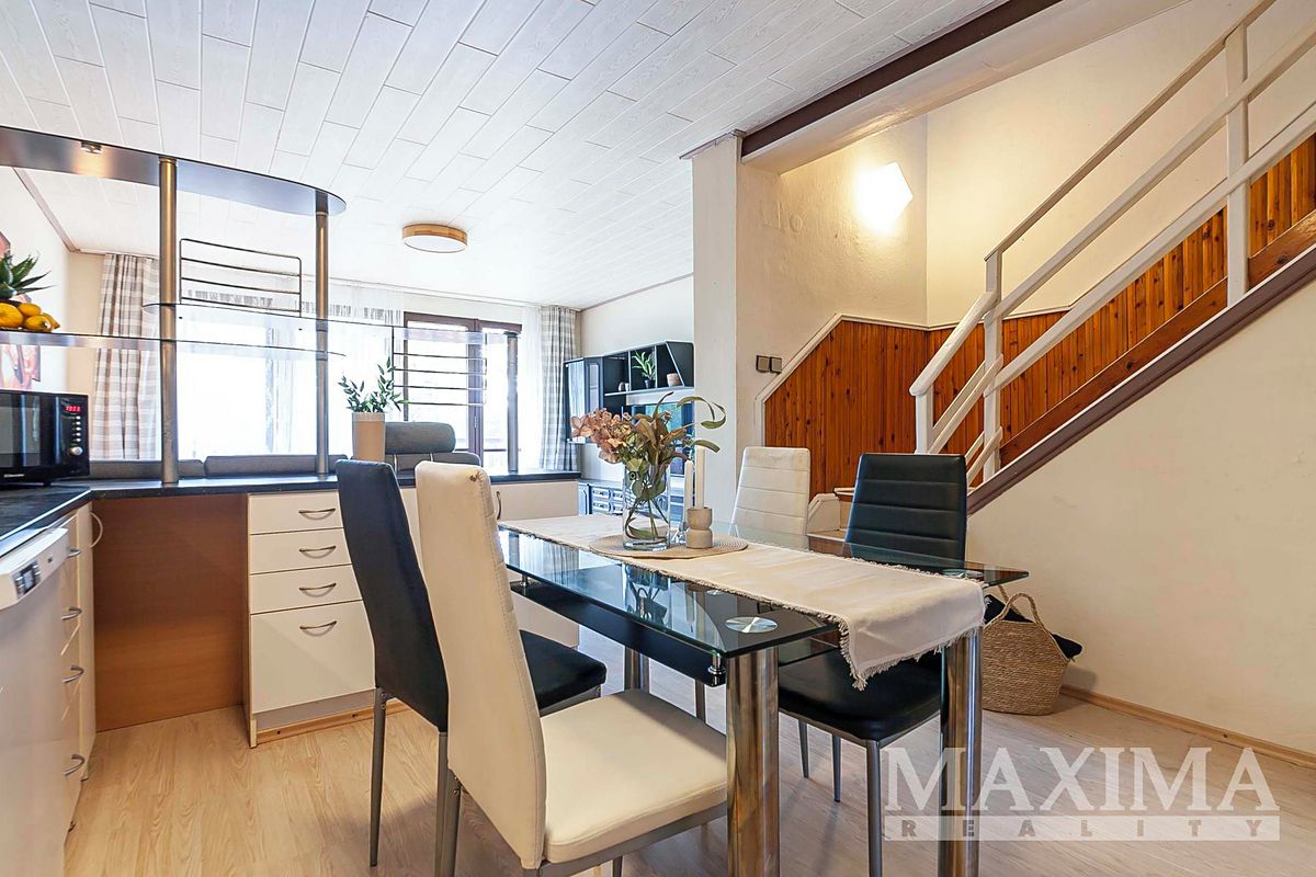 Prodej rodinného domu 210 m², pozemek 206 m² – fotografie 5