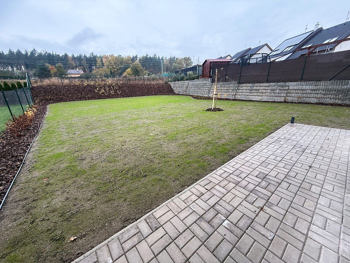 Pronájem rodinného domu 109 m², pozemek 632 m² – fotografie 2