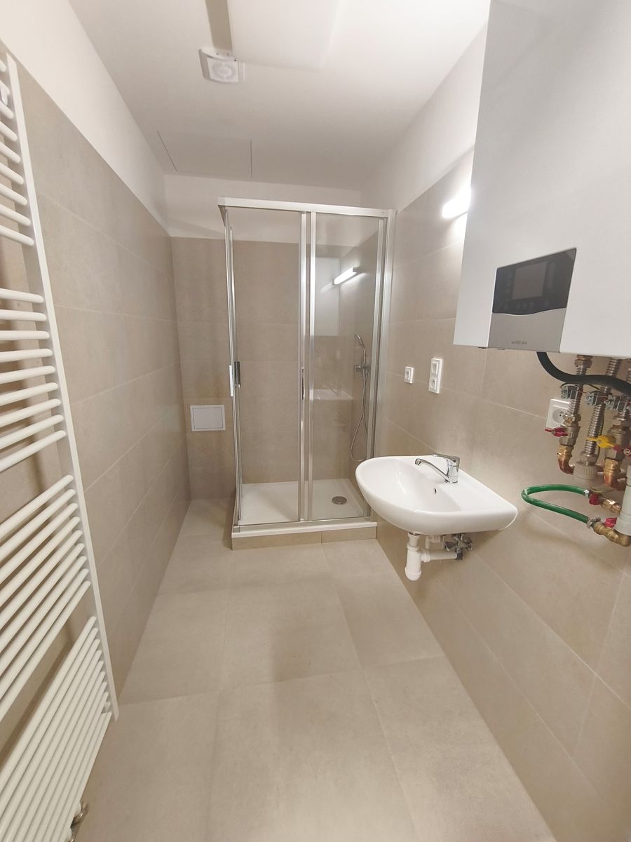 Pronájem bytu 2+1 74 m² – fotografie 4