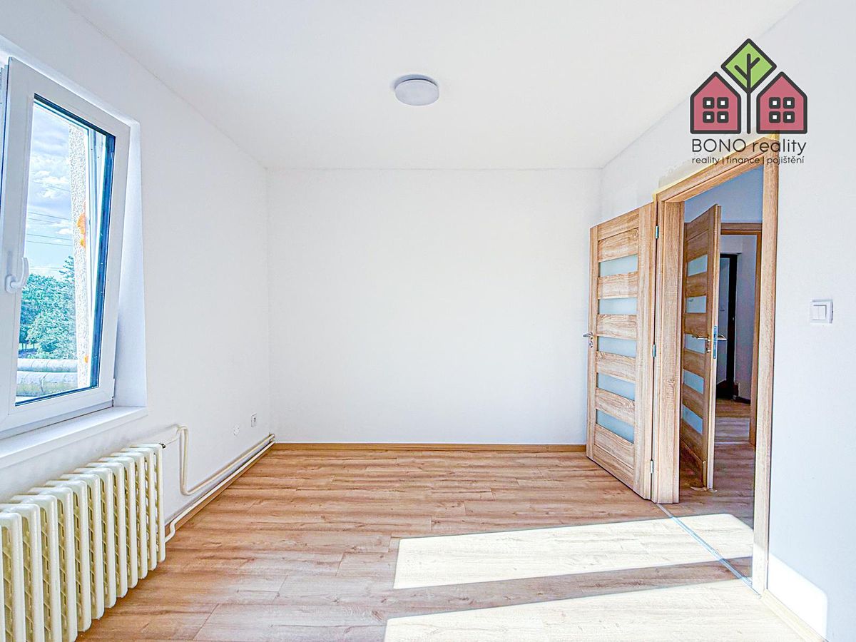 Pronájem bytu 3+1 66 m² – fotografie 2
