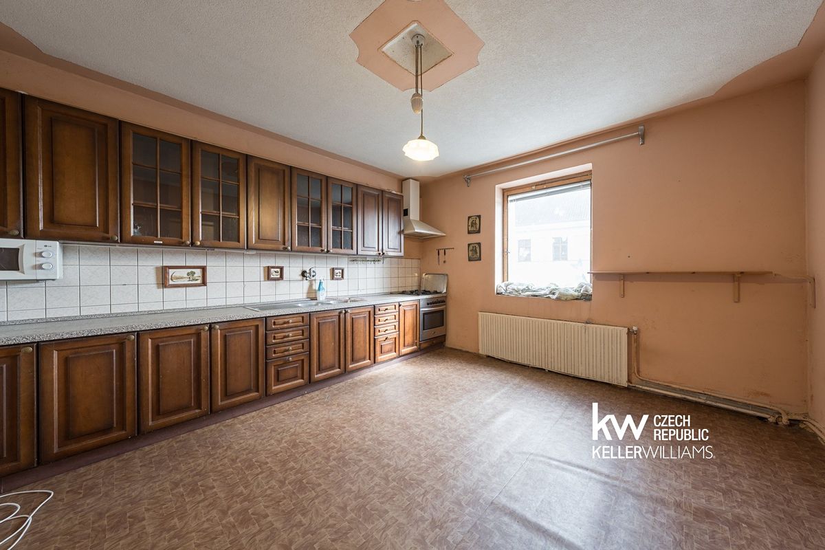 Prodej rodinného domu 548 m², pozemek 287 m² – fotografie 5