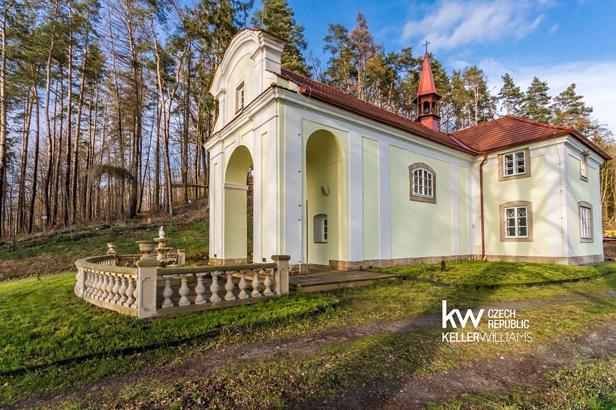 Prodej rodinného domu 205 m², pozemek 3543 m²