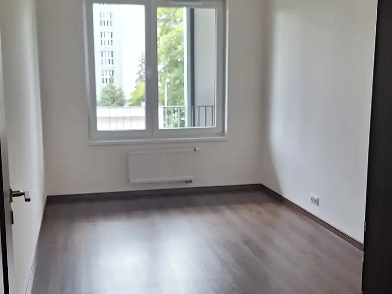 Prodej bytu 2+kk 50 m², Praha – náhled fotky 3