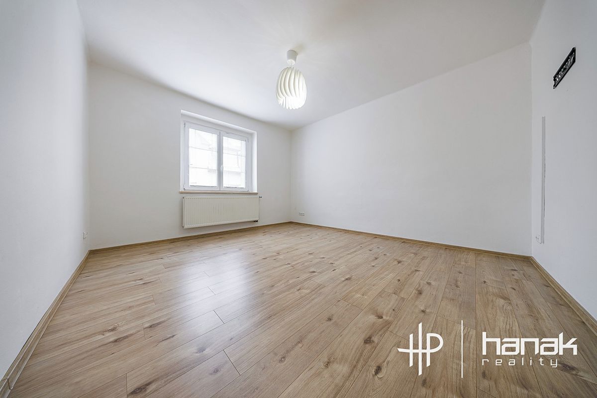 Pronájem bytu 2+1 58 m² – fotografie 5