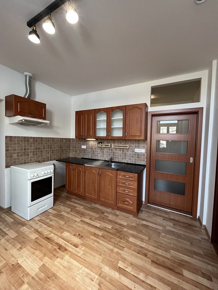 Pronájem bytu 2+1 58 m²
