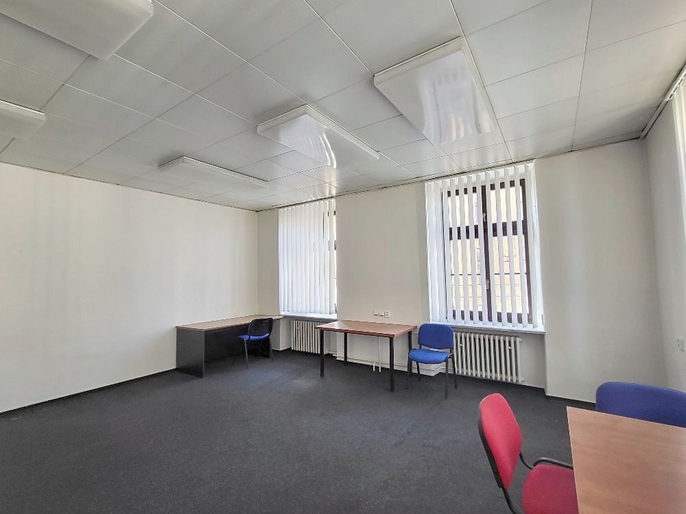 Pronájem kanceláře 37 m² – fotografie 2