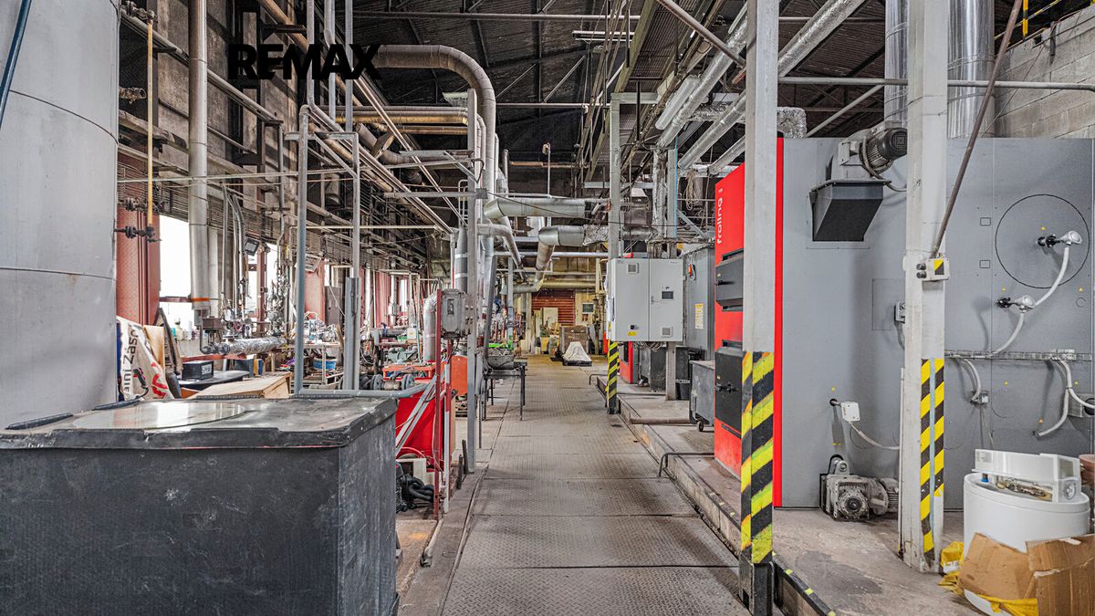Prodej komerční nemovitosti 15800 m² – fotografie 5