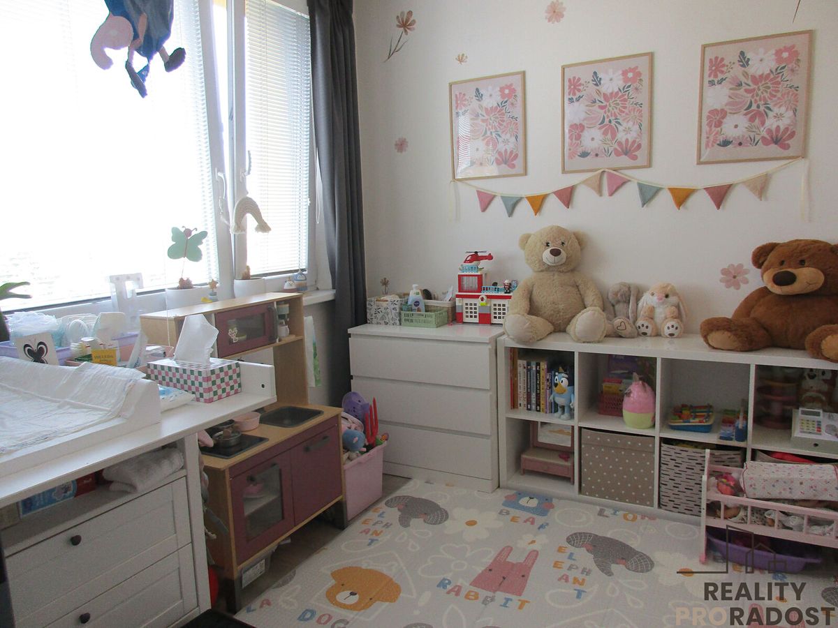 Pronájem bytu 4+1 75 m² – fotografie 3
