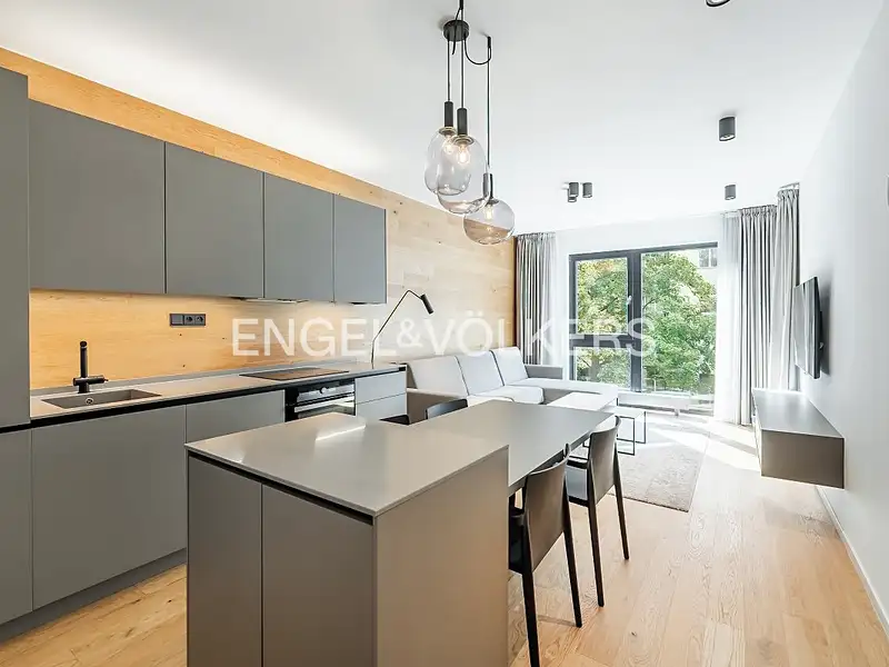 Prodej bytu 2+kk 68 m², Praha – náhled fotky 1