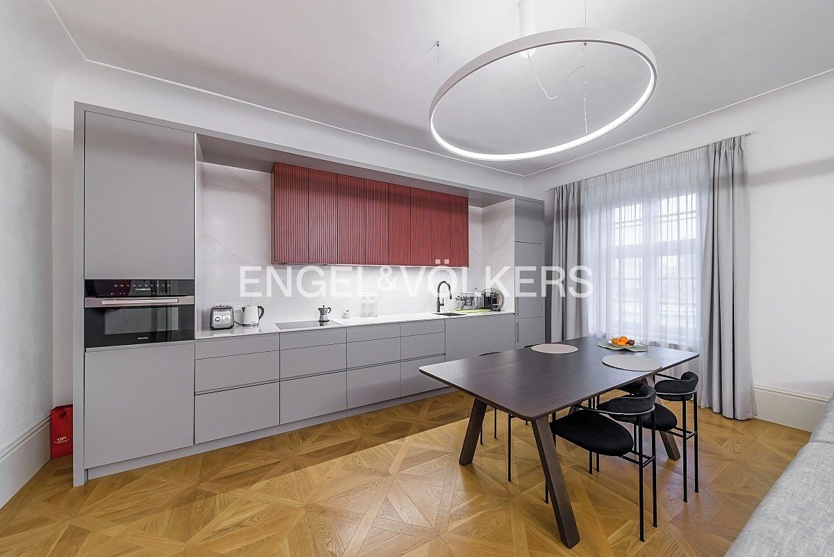 Pronájem bytu 2+kk 72 m² – fotografie 2