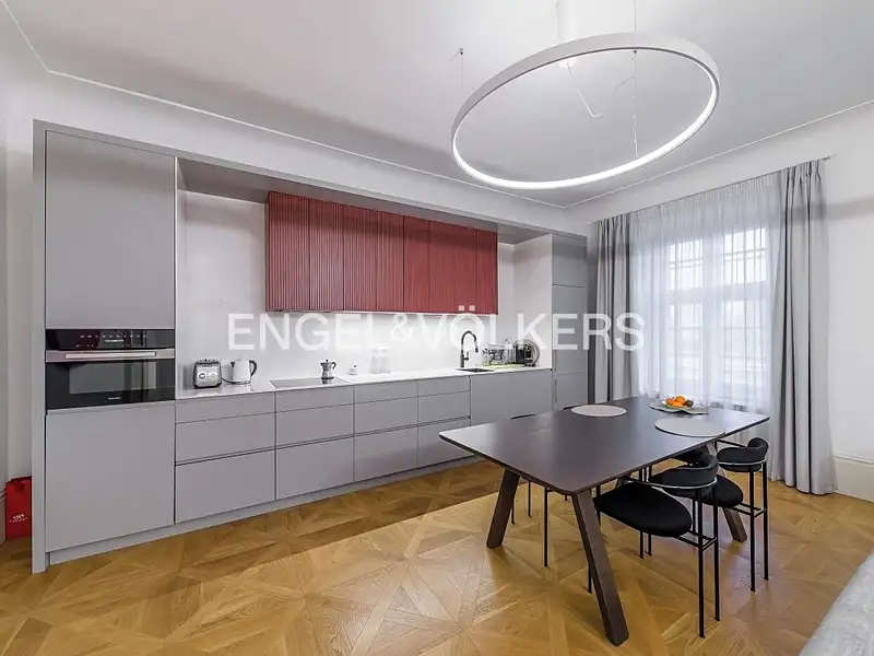 Pronájem bytu 2+kk 72 m², Praha – náhled fotky 2