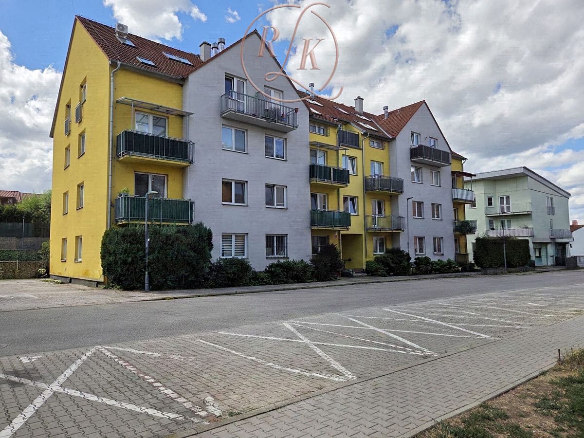 Pronájem bytu 1+kk 32 m²