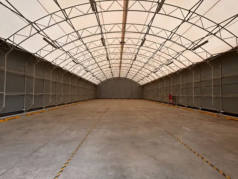 Pronájem skladového prostoru 600 m², Dobrovice – náhled fotky 2