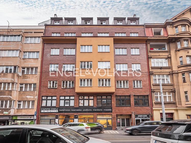 Комерційне приміщення в оренду, 130 м² (1 з 8)