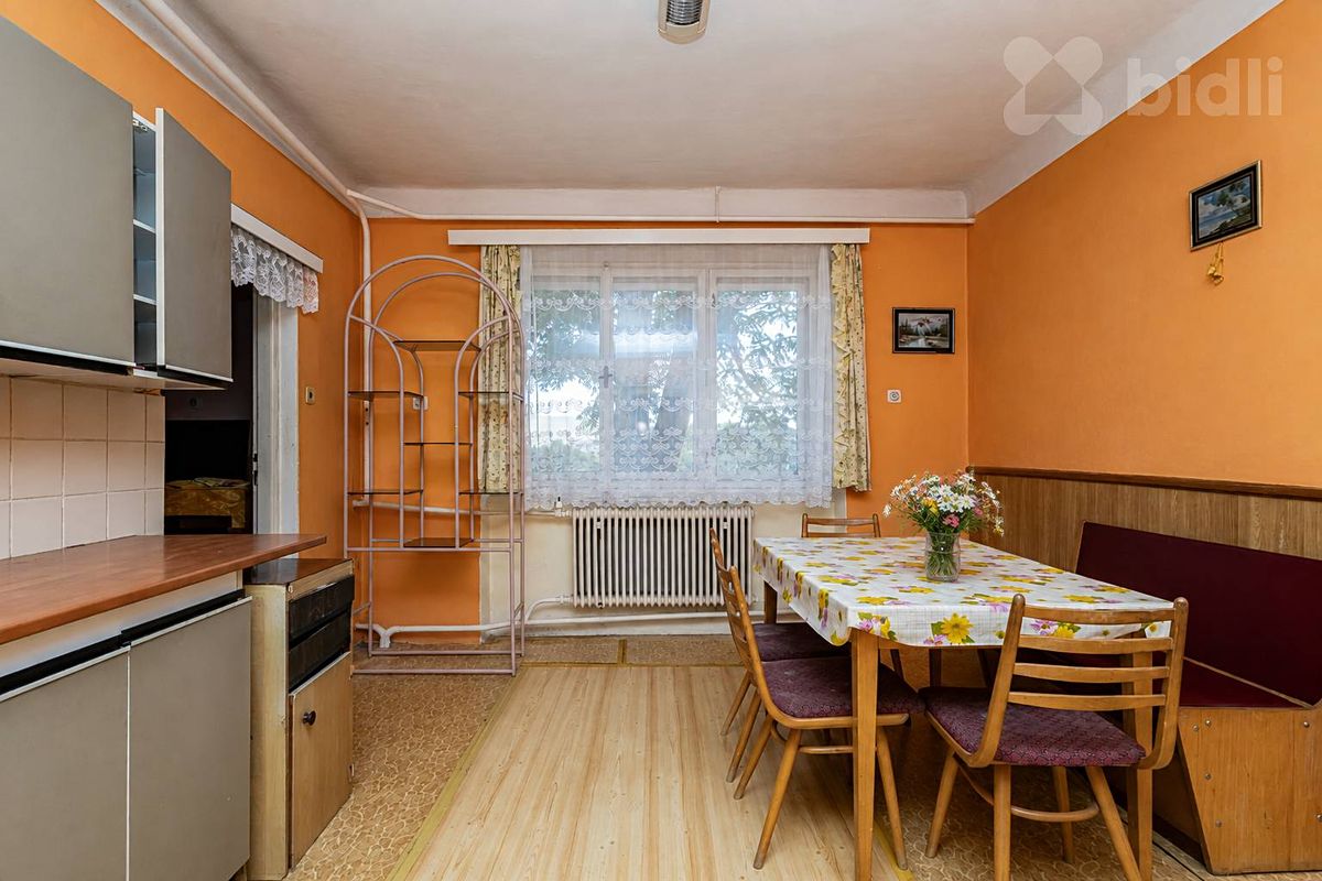 Prodej rodinného domu 100 m², pozemek 1251 m² – fotografie 4