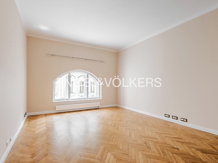 Квартира 6+ в оренду, 210 м² (6 з 14)