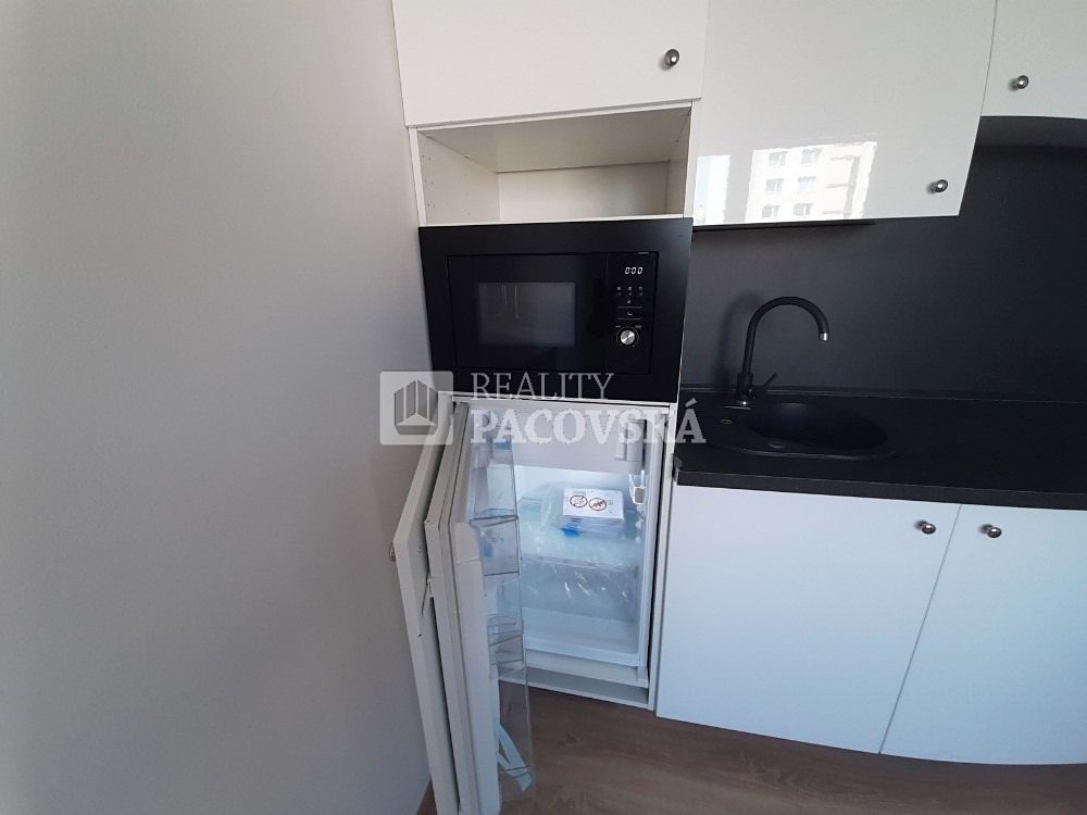 Pronájem bytu 1+kk 21 m² – fotografie 5