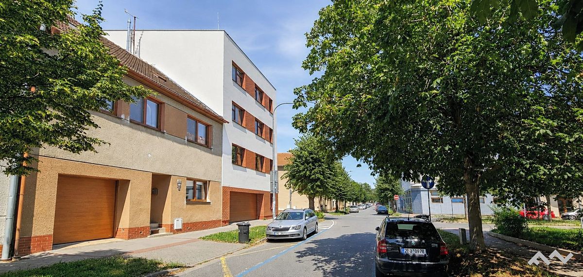 Pronájem bytu 3+kk 61 m²
