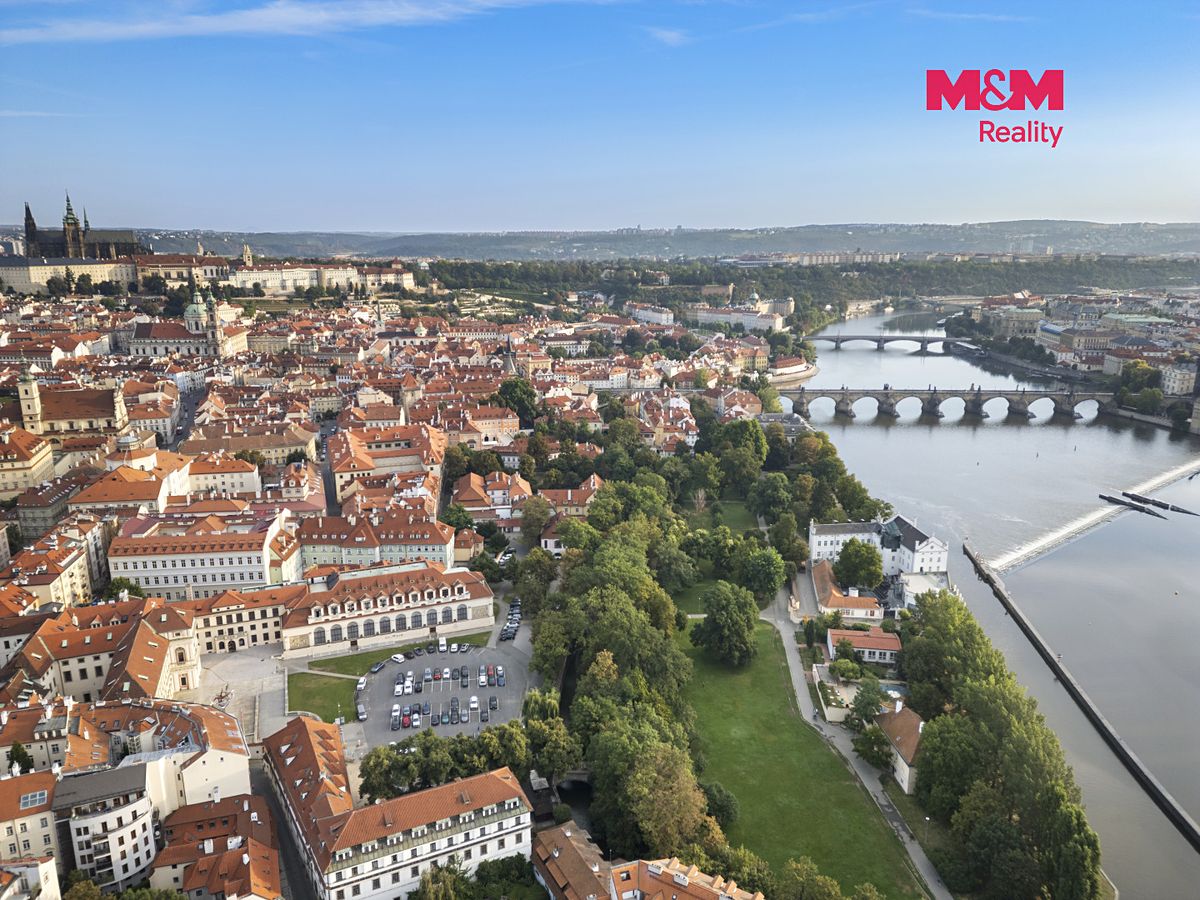 Prodej rodinného domu 383 m², pozemek 168 m² – fotografie 5