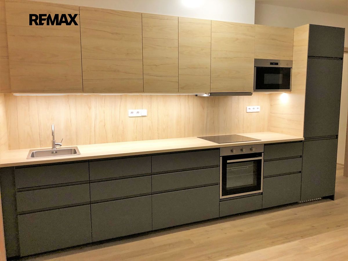 Pronájem bytu 2+kk 67 m² – fotografie 4
